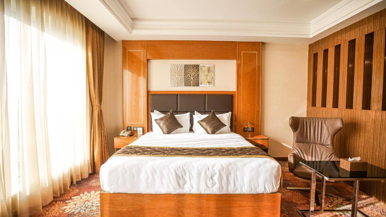 Leroy Grand - Yeshwanthpur Hotel Bangalore Luaran gambar